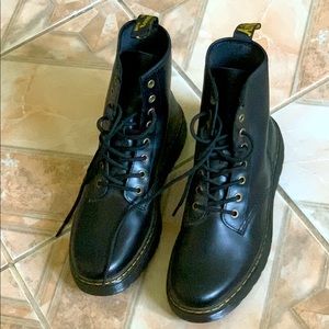 Dr.Martens-Zavala(Black) Size 9